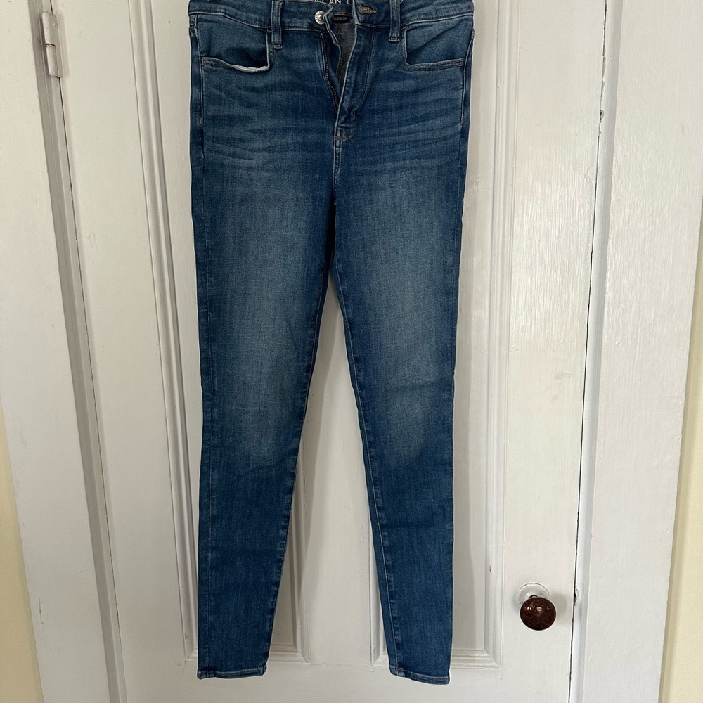 American Eagle Super Hi-Rise Jeggings with Stretch Fit
